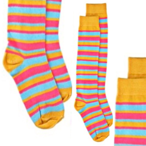 ‼️4 FOR $15‼️STRIPED KNEE SOCKS *NEW *NWT! *BUNDLE & SAVE! - Picture 1 of 2